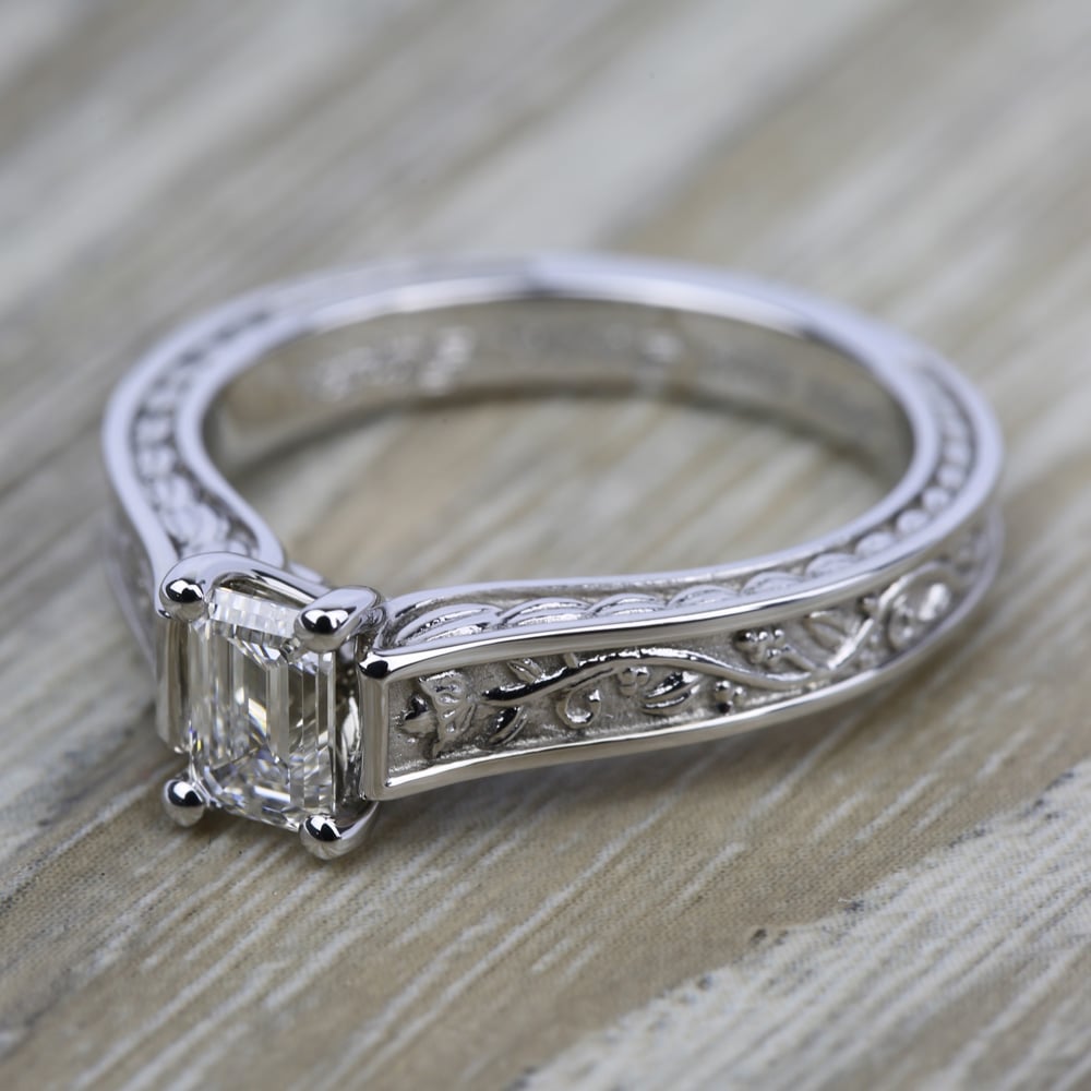 Antique Floral Solitaire Engagement Ring in White Gold | Thumbnail 05