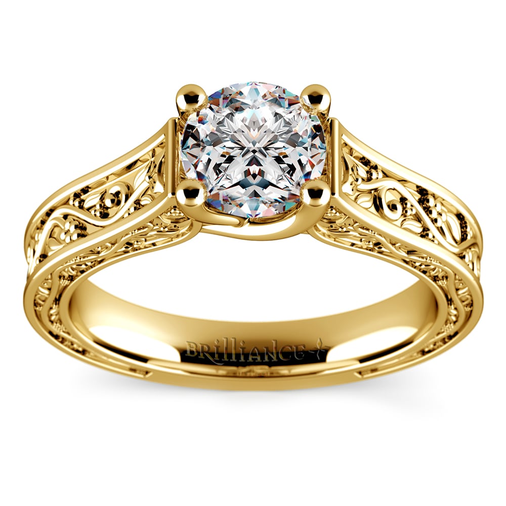 Antique Solitaire Engagement Ring in Yellow Gold | 01