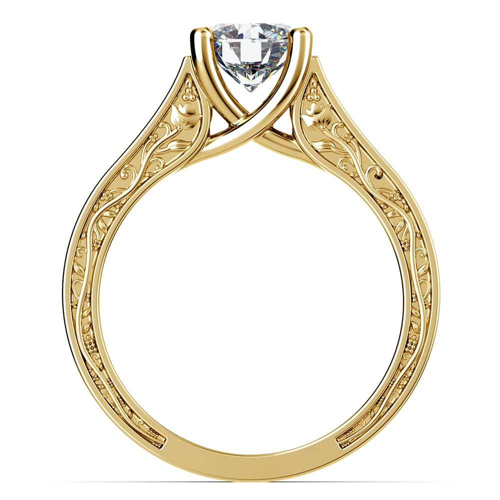 Antique Solitaire Engagement Ring in Yellow Gold | 02